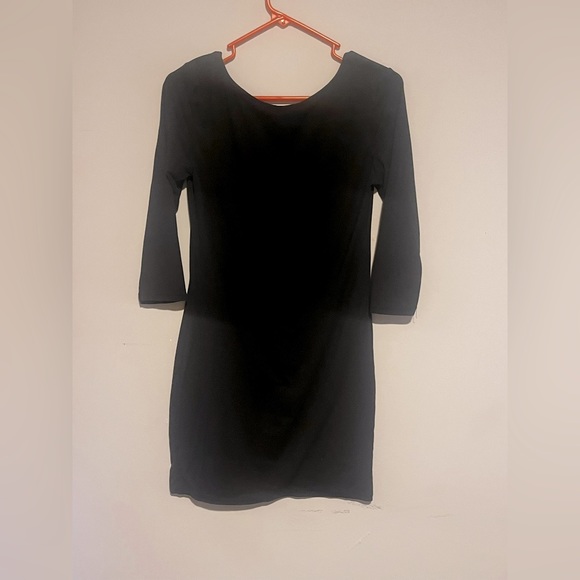 Solid black, hot kiss, tunic, three-quarter sleeves, size medium mini - Picture 2 of 2